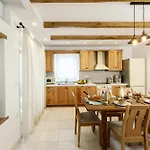 Velonis With Private Pool And Sea View Villa