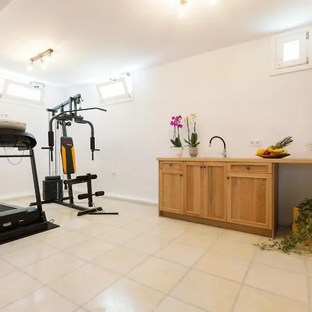 Villa Velonis With Private Pool And Sea View *