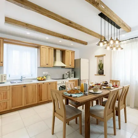 Villa Velonis With Private Pool And Sea View *