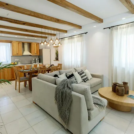 Velonis With Private Pool And Sea View *